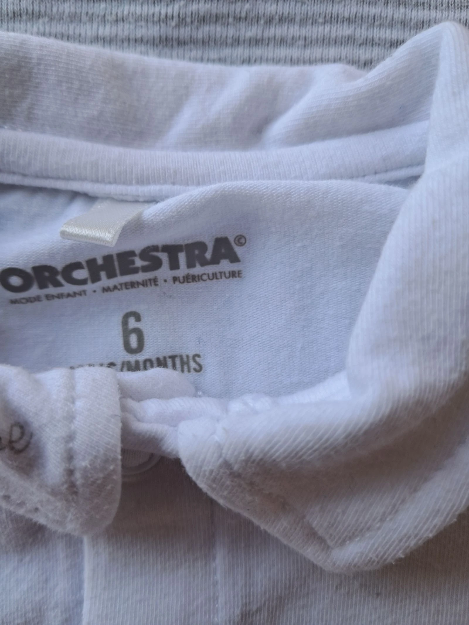 Lot size 6 months of 4 bodysuits – photo 3